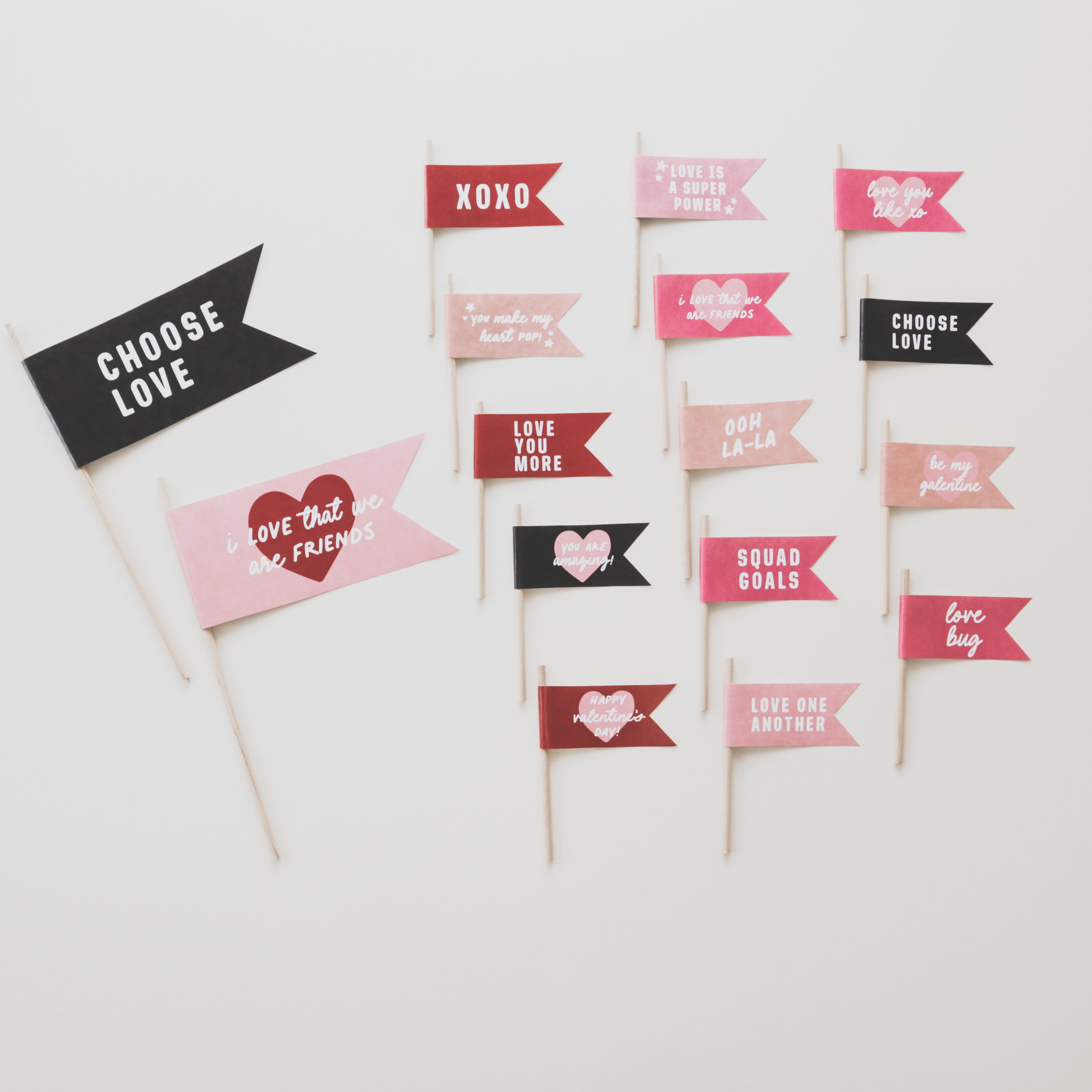 DIGITAL DOWNLOAD Valentine's Day Pennant Flag PDF + SVG